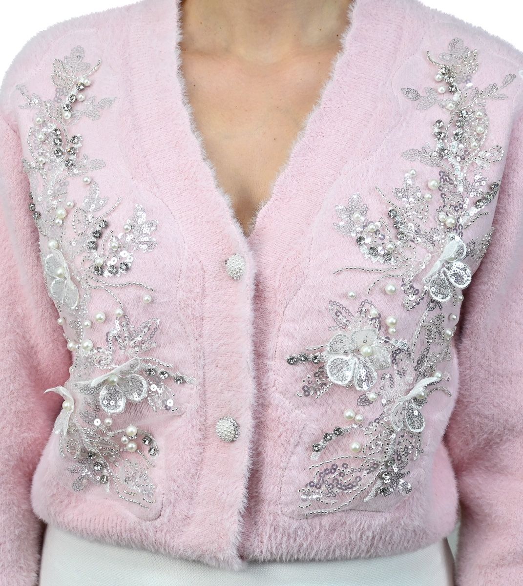 Luxusný sveter s flitrami detail